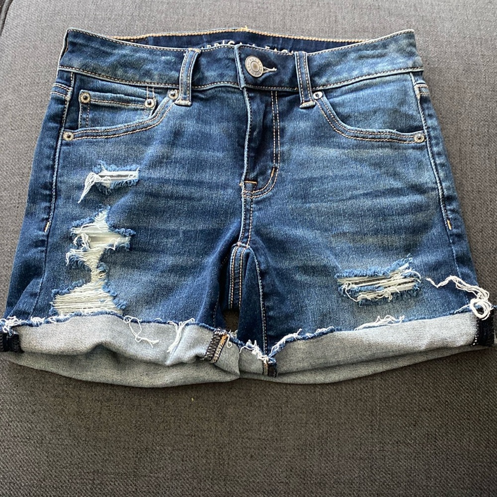 American Eagle Stretch Distress Cuffs Jeans Short Size 0